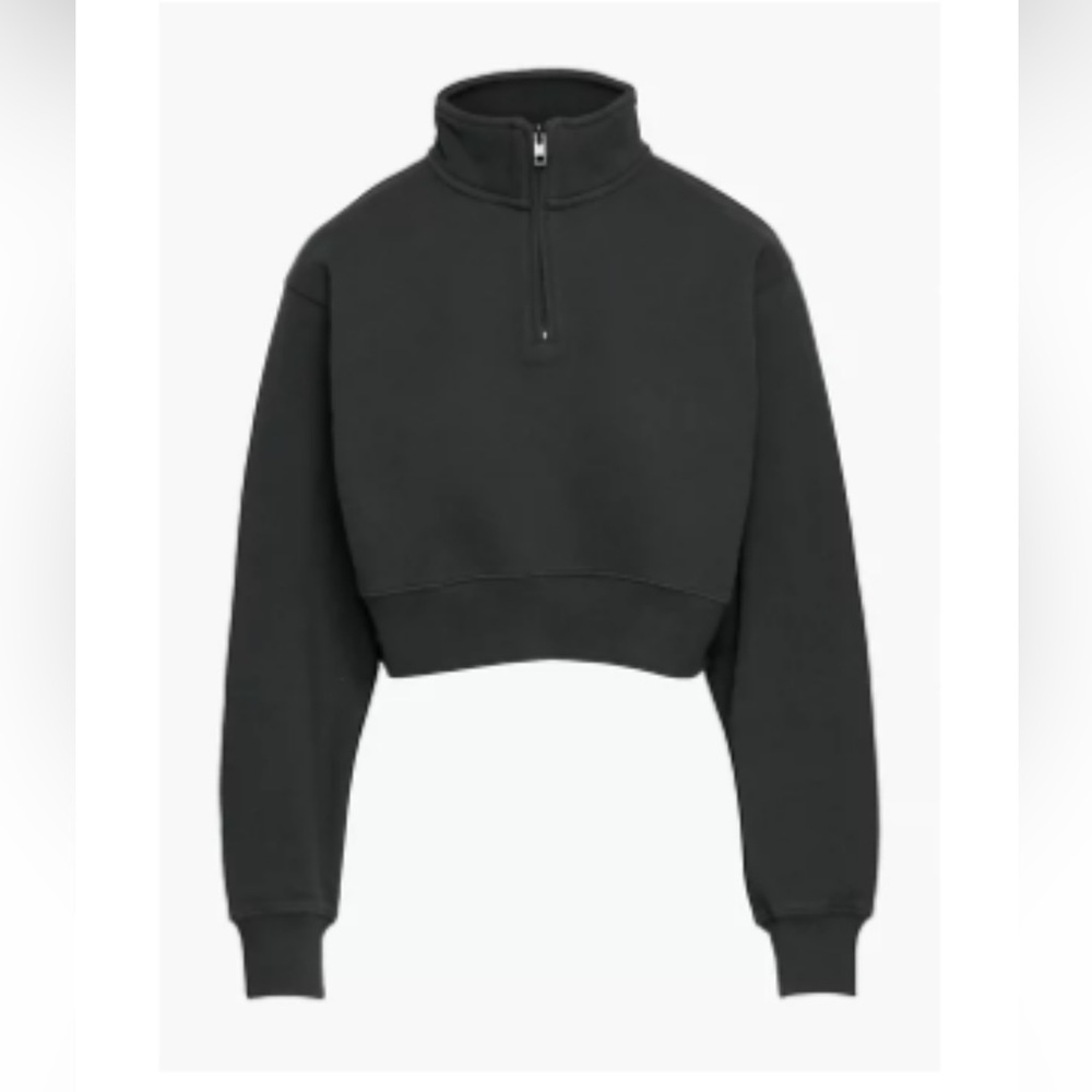 Aritzia Black Cropped Sweatshirt